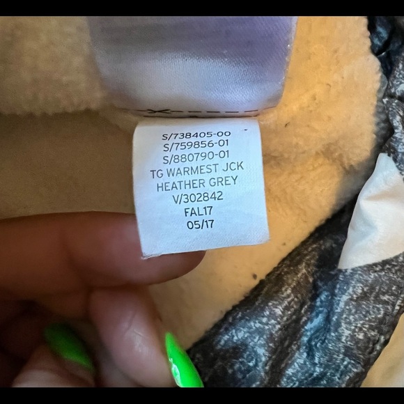 Baby Gap Girl’s jacket hearts pattern light grey - Picture 8 of 8